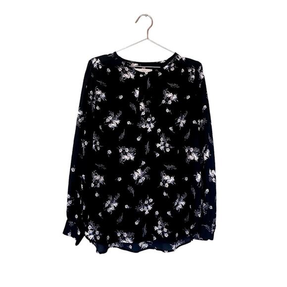LOFT Woman’s Navy Floral Top - Size Medium - Picture 1 of 6